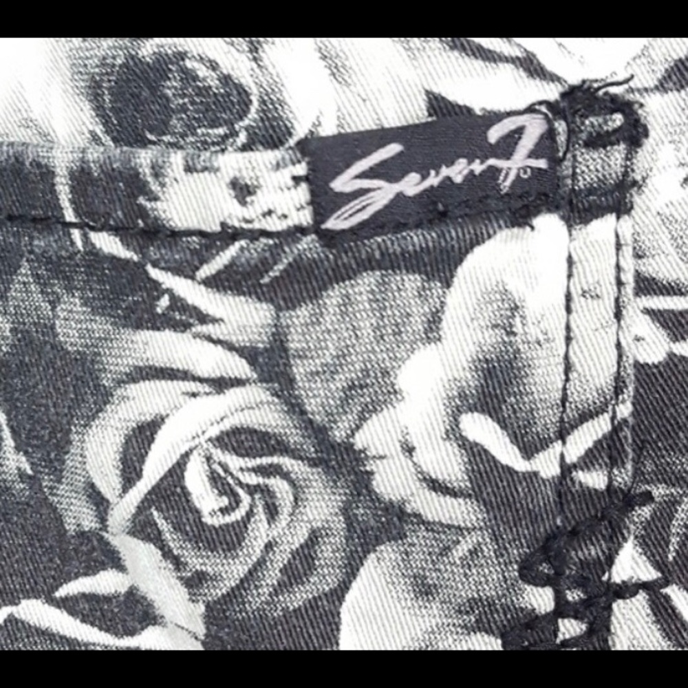 Seven7 skinny jeans